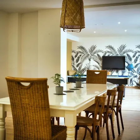 20m2, Sdb Pv, Centre, Wifi, 160m2 Privatunterkunft